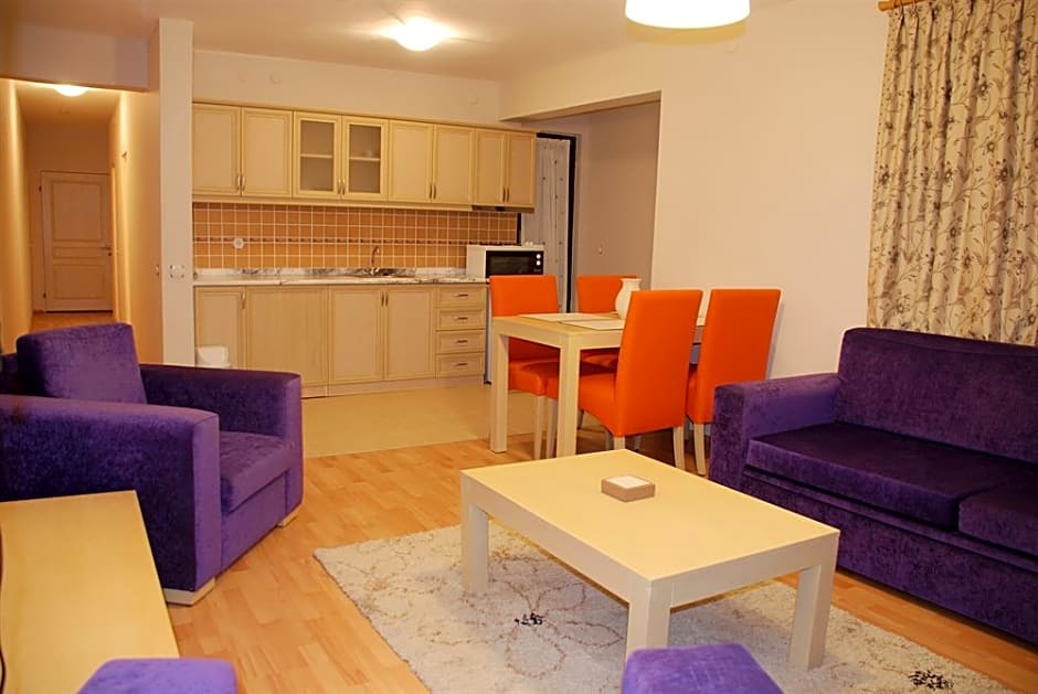 Tuntas Suites Altinkum