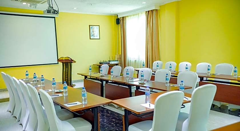 Tiffany Diamond Hotels - Makunganya Street