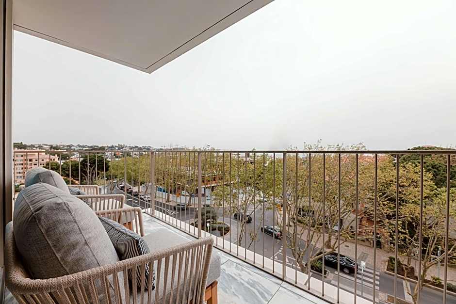 Legacy Hotel Cascais, Curio Collection by Hilton