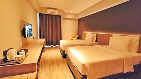 Rogers Hotel Manado