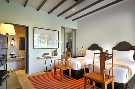 Deluxe Twin Ground Room