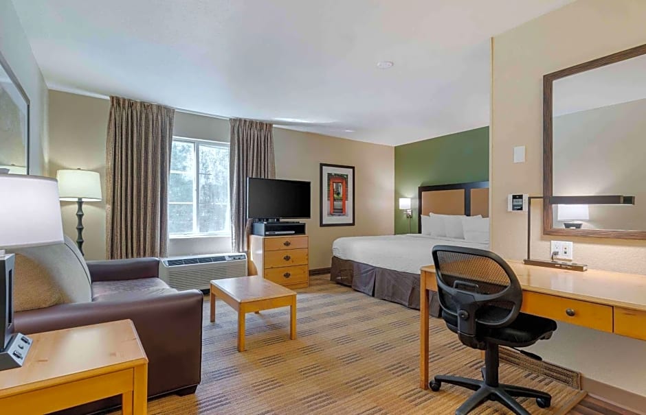 Extended Stay America Suites - Pleasanton - Chabot Dr.