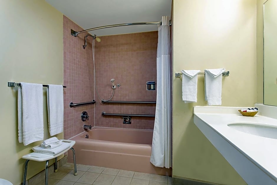 Claridge Inn