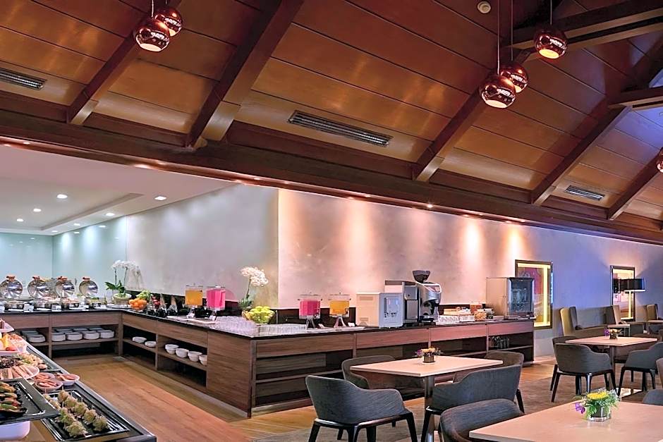 Sama-Sama Express KLIA Terminal 2 - Airside Transit Hotel