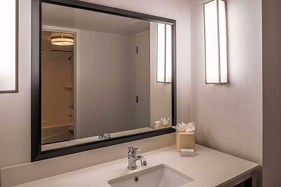 Hilton Garden Inn Southfield