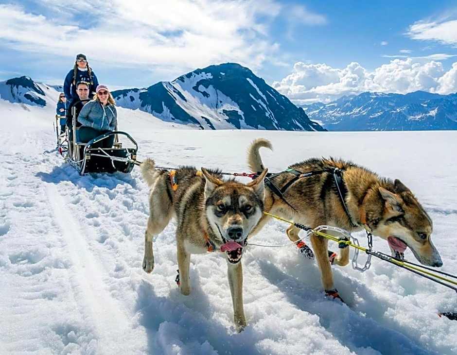 Alaska Glacier Lodge