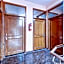 Hotel O Palace At Seventy Two Near Iskcon Temple Noida