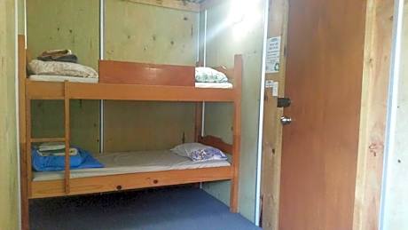 Basic Triple Room with Shared Bathroom