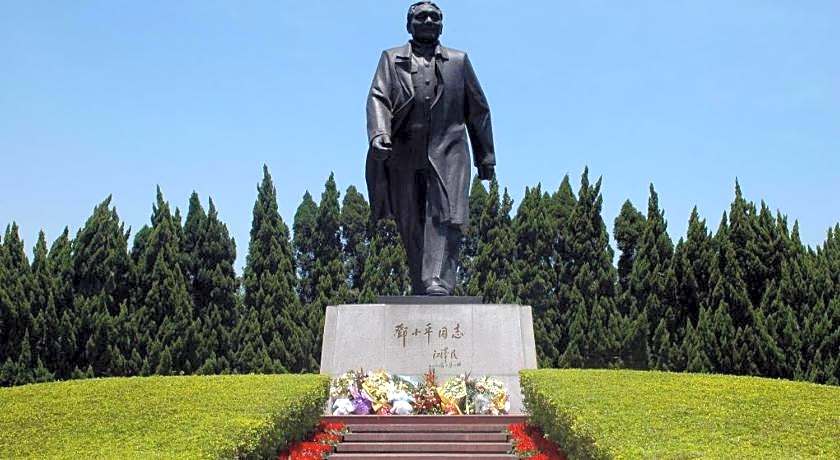 Zhenxing Hotel