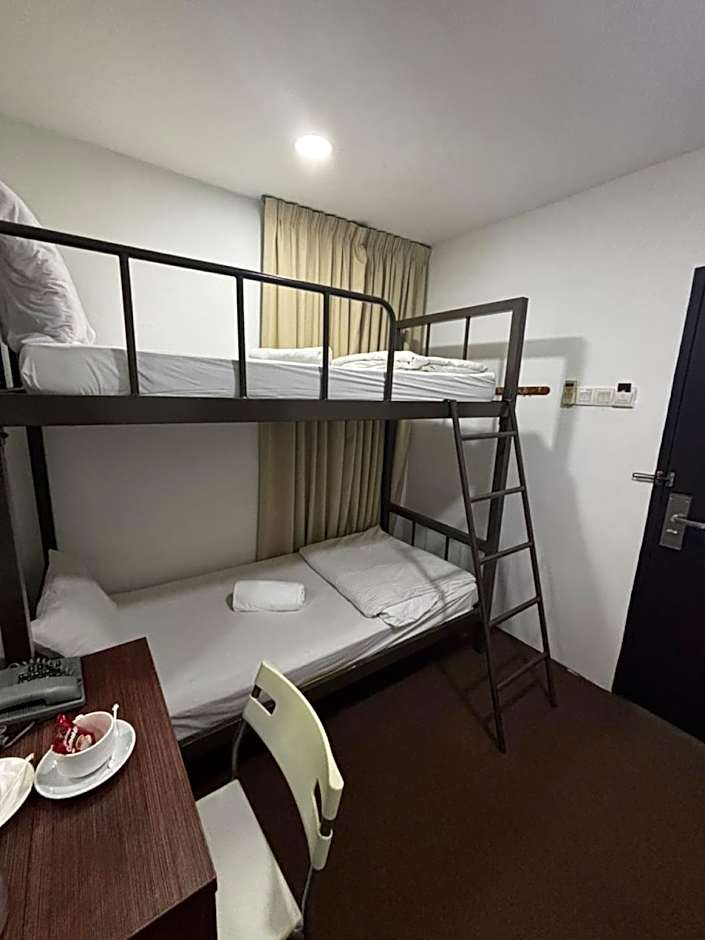 Swing & Pillows @ Grand Inn George Town Penang 