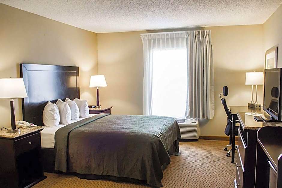 Quality Inn & Suites Wilson I-95