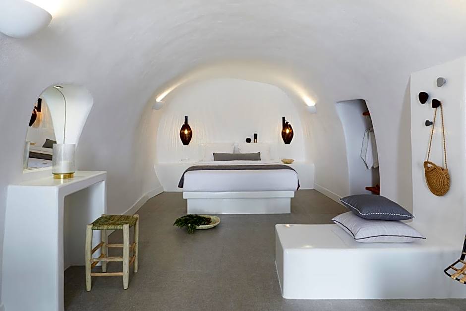 Virginia's Cave Villas