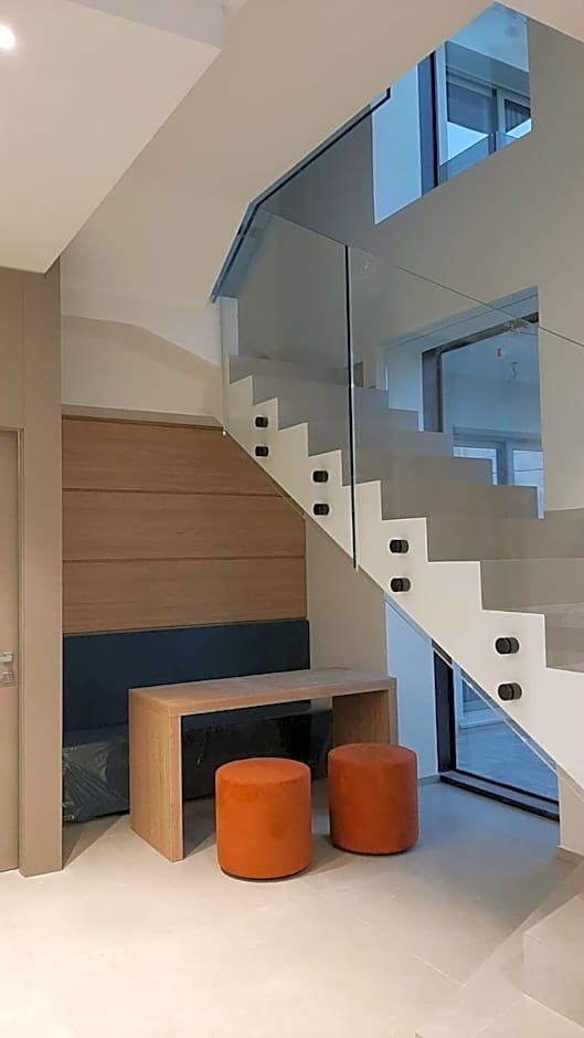 10 Catalani Rooms