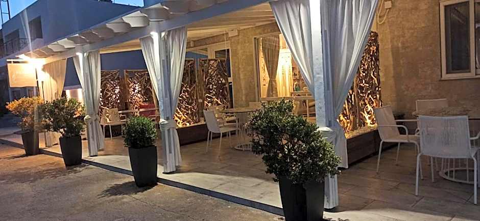 Pillbox Seafront Studios and Apartments