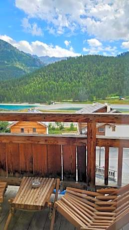 Junior Suite with Mountain View