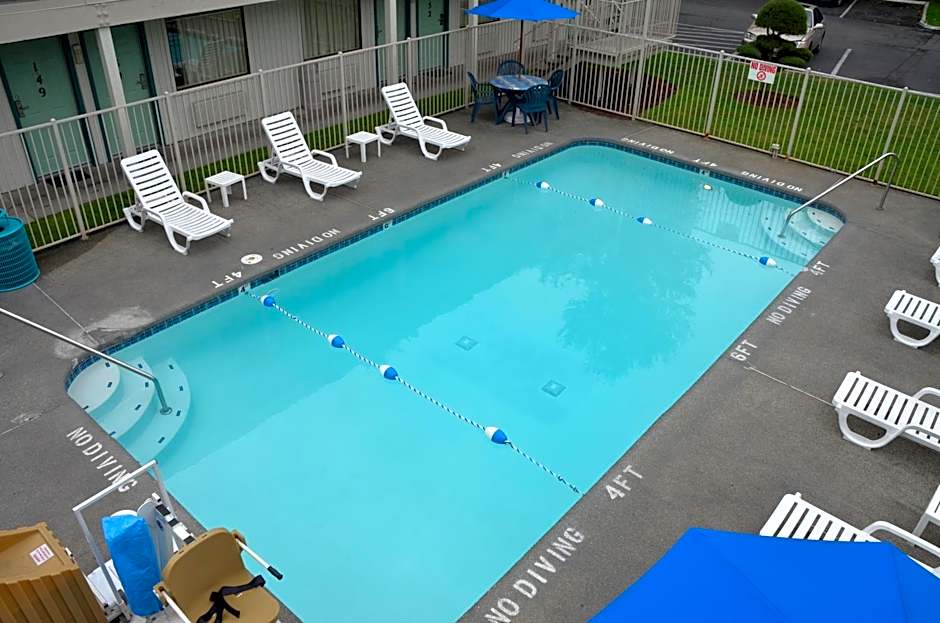 Motel 6-Seattle, WA - South