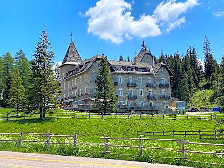 Hotel Castel Latemar