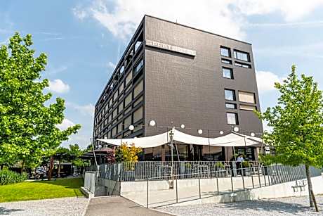 HOTEL APART - Welcoming l Urban Feel l Design