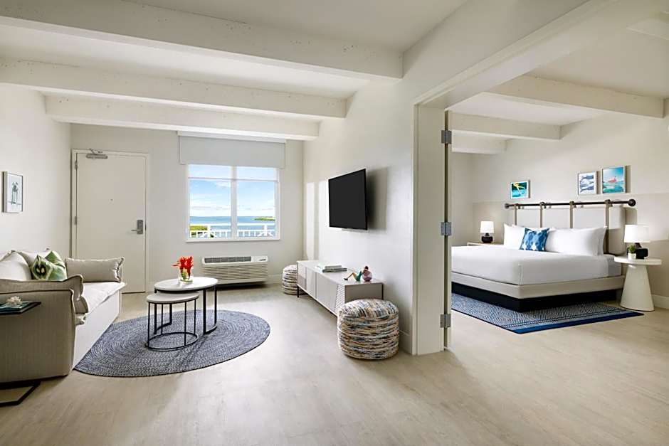 Blue Flamingo Resort Key West