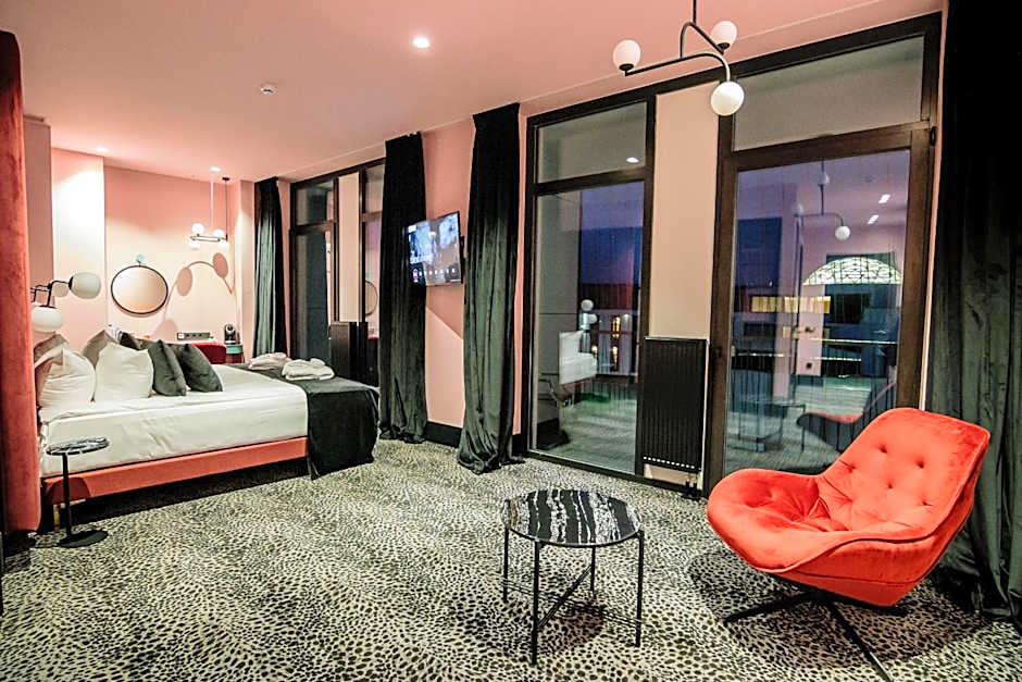 Ego SPA - Adults Only