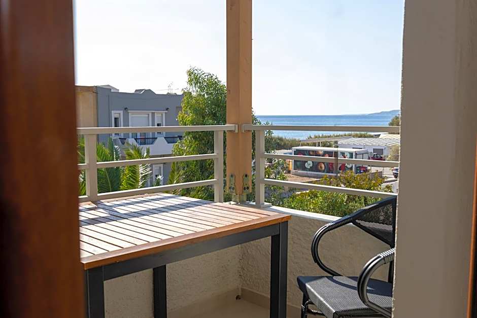 Okeanis Mystique South