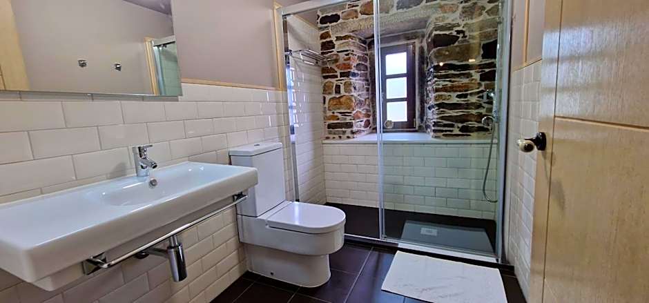 Habitaciones La Cuevona de Guitiriz,Parga, en el camino norte Lugo