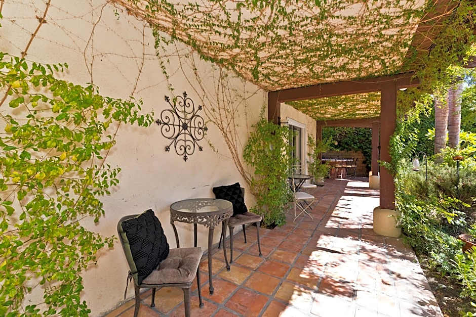 La Maison Hotel - Adults Only