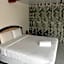 Beachfront Hotel Cha Am