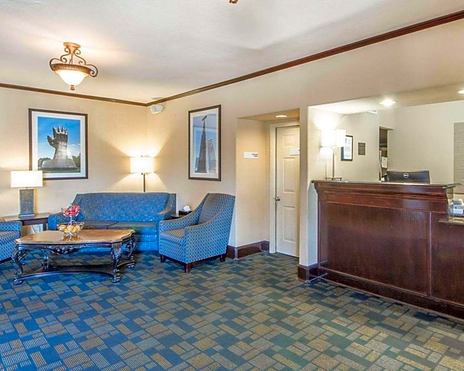 Quality Inn Tulsa-Downtown West