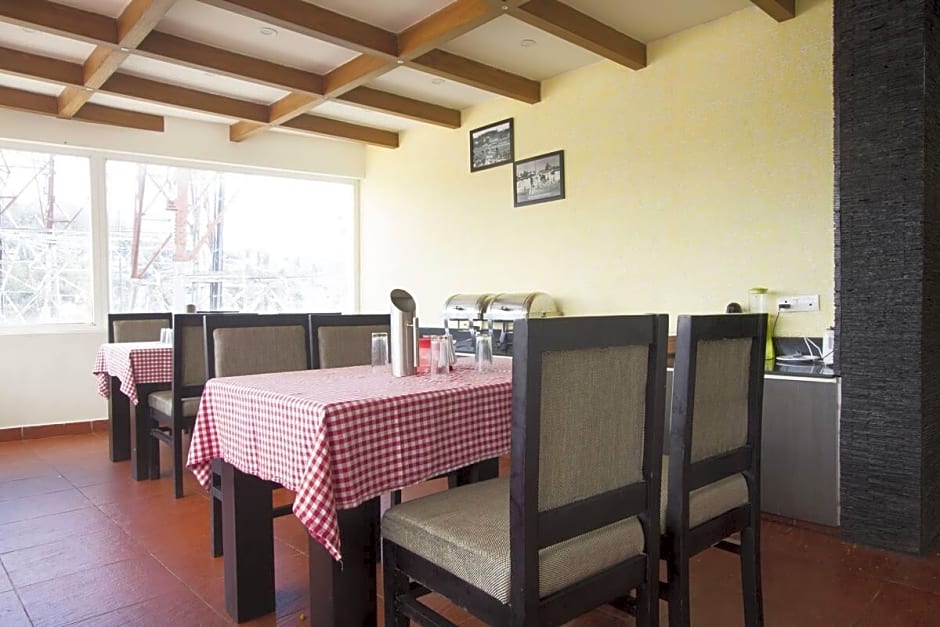 FabHotel Sholas Residency I - Nr. Rose Garden