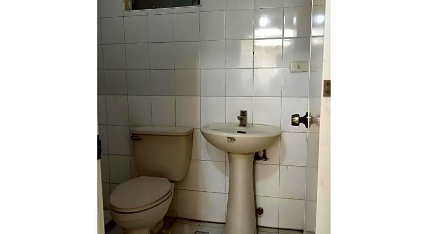 OYO 800 DDD Habitat Dormtel Bacolod 