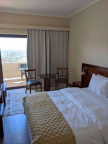 Triple Room with Sea View