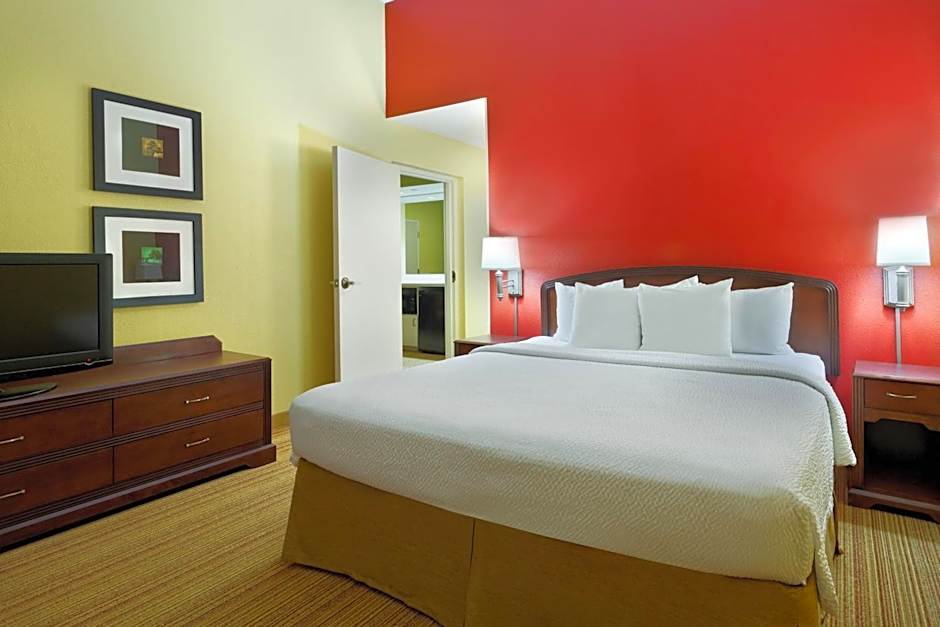 Courtyard by Marriott Chesapeake Greenbrier