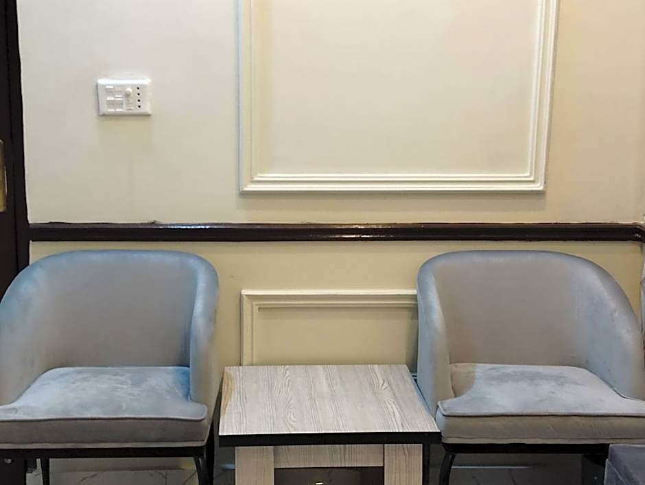 Hotel Comfort Zone – Lahore, WI