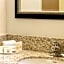 Courtyard by Marriott Houston Hobby Airport