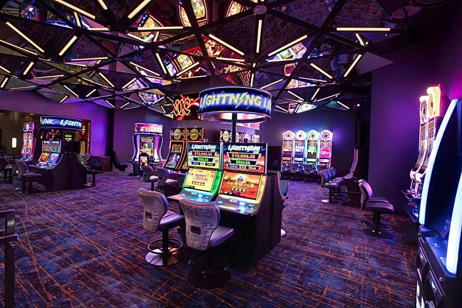 The STRAT Hotel, Casino & Tower