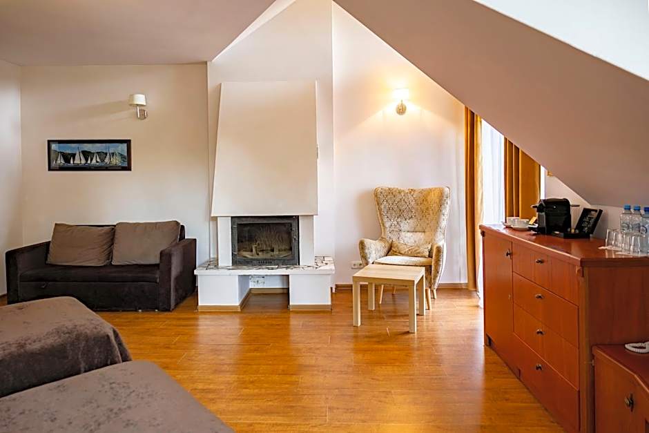 Photo 1 of 5 of Junior Suite