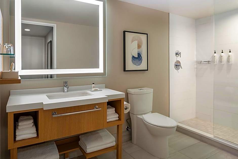 Delta Hotels by Marriott Saskatoon Downtown