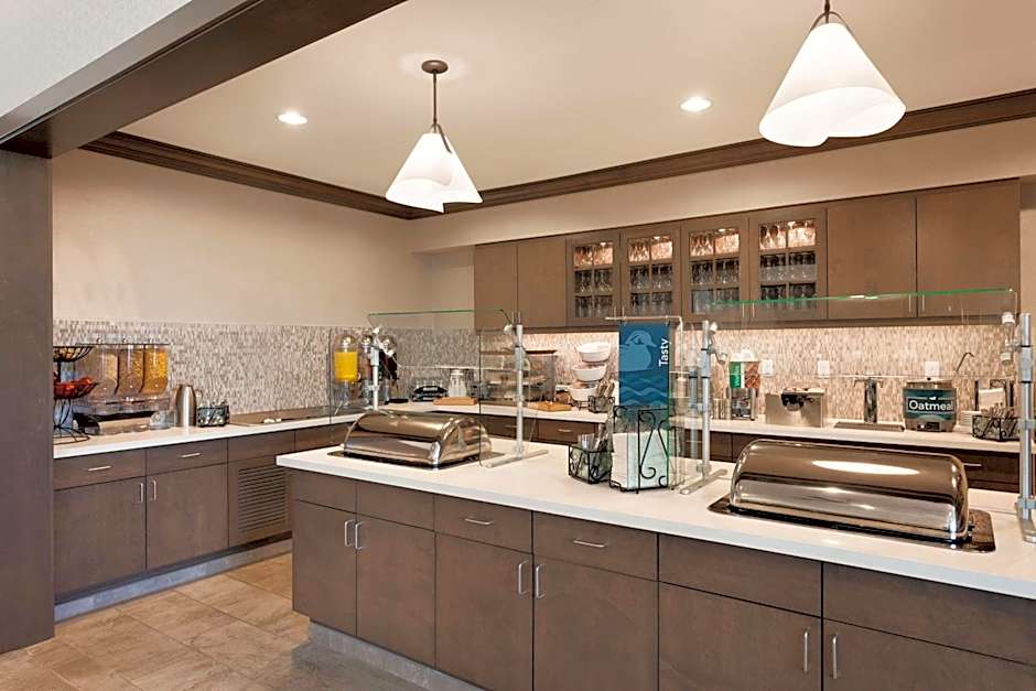 Homewood Suites by Hilton Gateway Hills Nashua