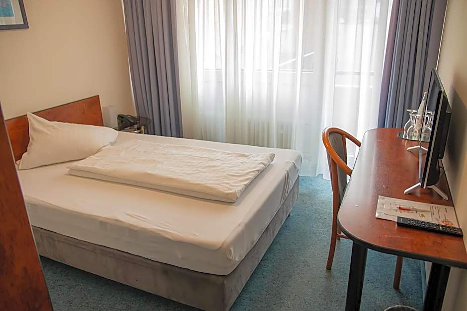 Hotel Alpha