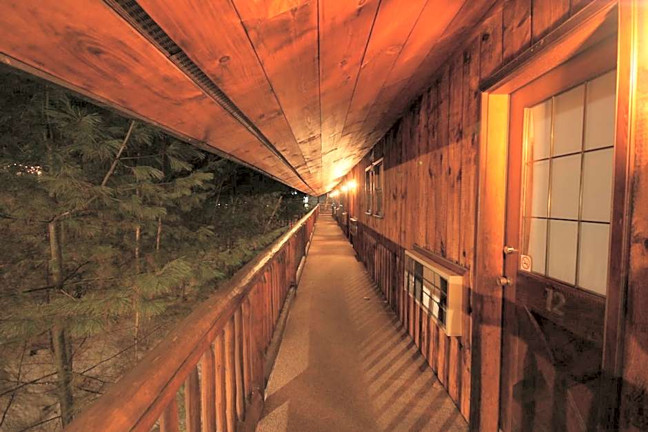 Nootka Lodge