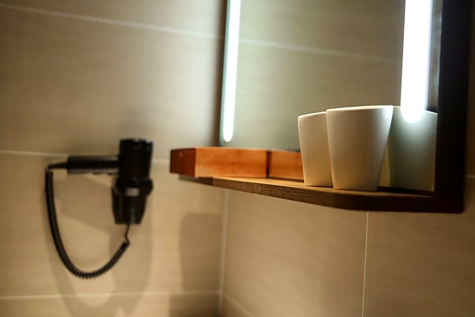 Hanting Hotel Yulin Development Zone Wanda Plaza