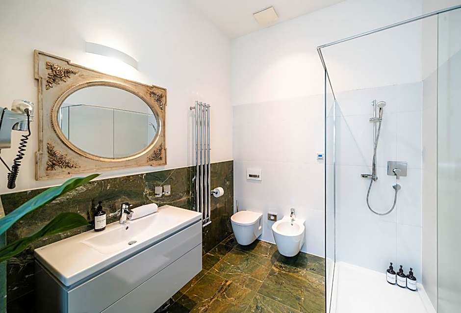 Old Royal Post Boutique Hotel & Premium Suites