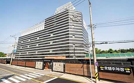 Ilsan (Daehwa) Wainscot Hotel