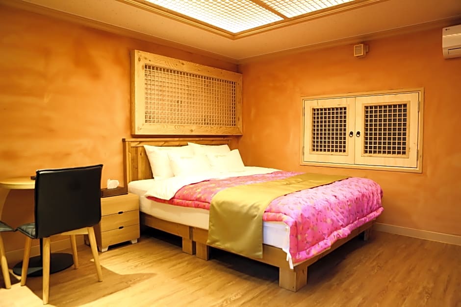 Hanok Hotel