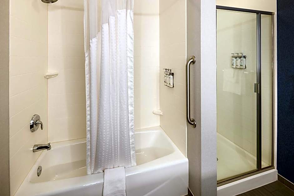 Holiday Inn Express Moline - Quad Cities Area By IHG