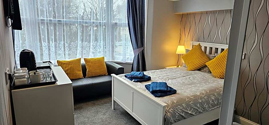 The Roslyn Guest House