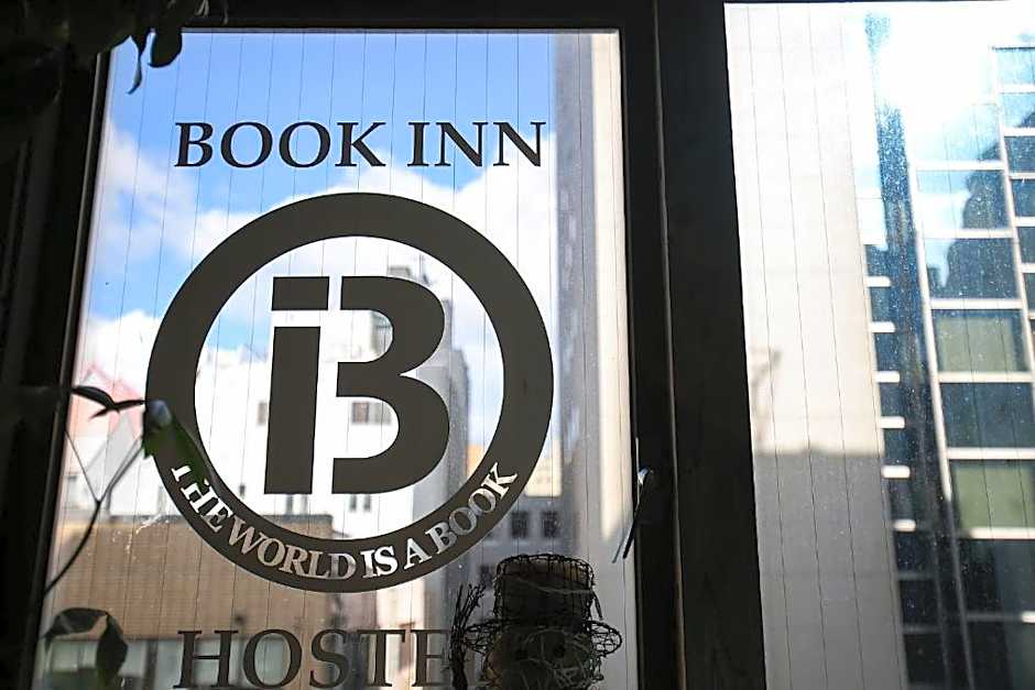 bnbplus Niigata Book Inn