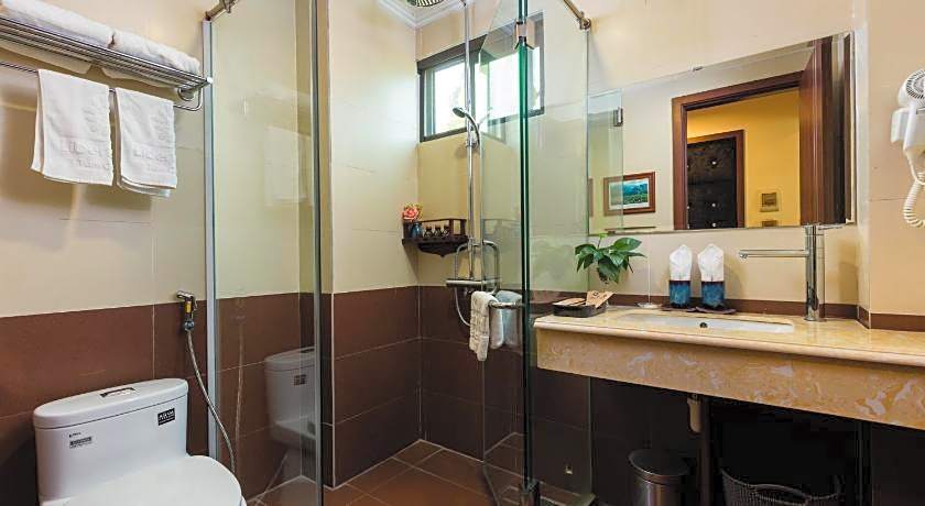 Liberty Hall Tam Coc Hotel & Villa