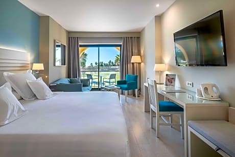 Superior Double or Twin Room with Terrace and Golf package
